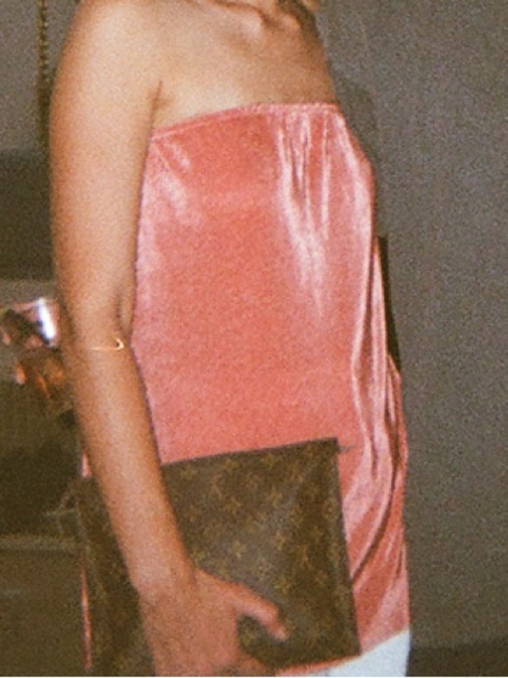 Strapless pink shirt